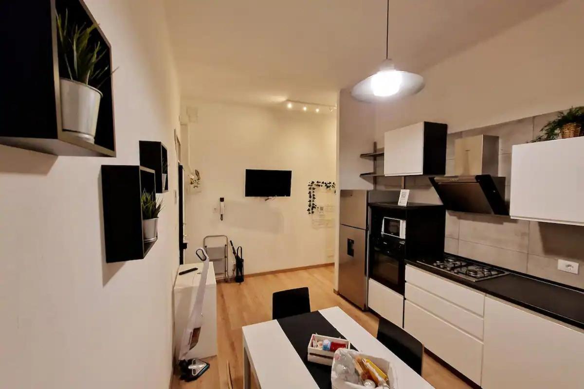 Fiera Station Apartment Bologna Exterior photo